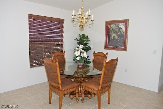 10128 Colonial Country Club Blvd in Ft. Myers, FL - Foto de edificio