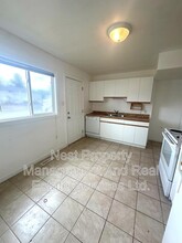 41 Wedeene St in Kitimat, BC - Building Photo - Building Photo