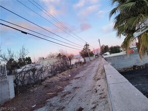 5805 Pso Montana in Las Vegas, NV - Building Photo - Building Photo