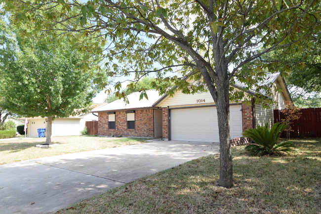 1014 N 4th St in Copperas Cove, TX - Building Photo - Building Photo