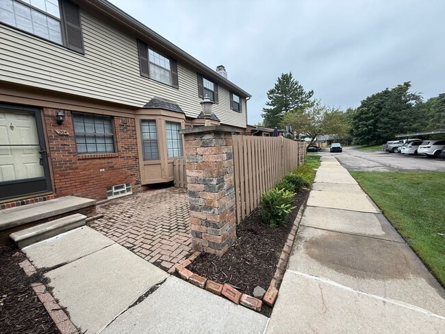 43449 Arbor Way W in Canton Township, MI - Building Photo - Building Photo