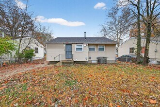 219 Presley Rd in St. Louis, MO - Building Photo - Building Photo