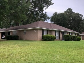 25 Woodgate Dr in Brandon, MS - Building Photo - Building Photo