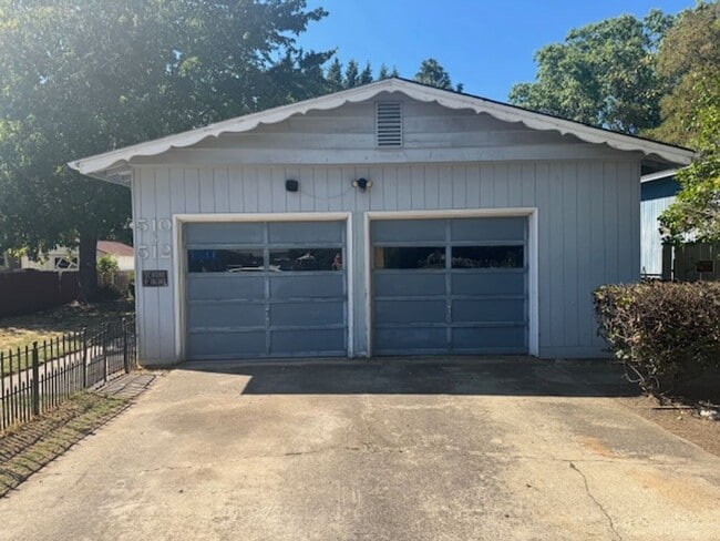 510 Plum St in Medford, OR - Building Photo - Building Photo
