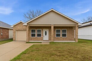 4805 Pickett St in Greenville, TX - Building Photo