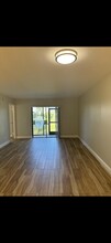 7185 Golf Colony Ct in Greenacres, FL - Building Photo - Building Photo