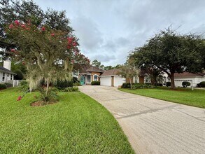 1700 Country Walk Dr in Orange Park, FL - Building Photo - Building Photo