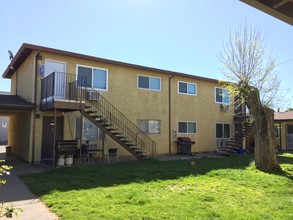 Rio Linda Apartments in Rio Linda, CA - Building Photo - Building Photo