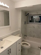 1029 Commack Rd in Dix Hills, NY - Building Photo - Building Photo