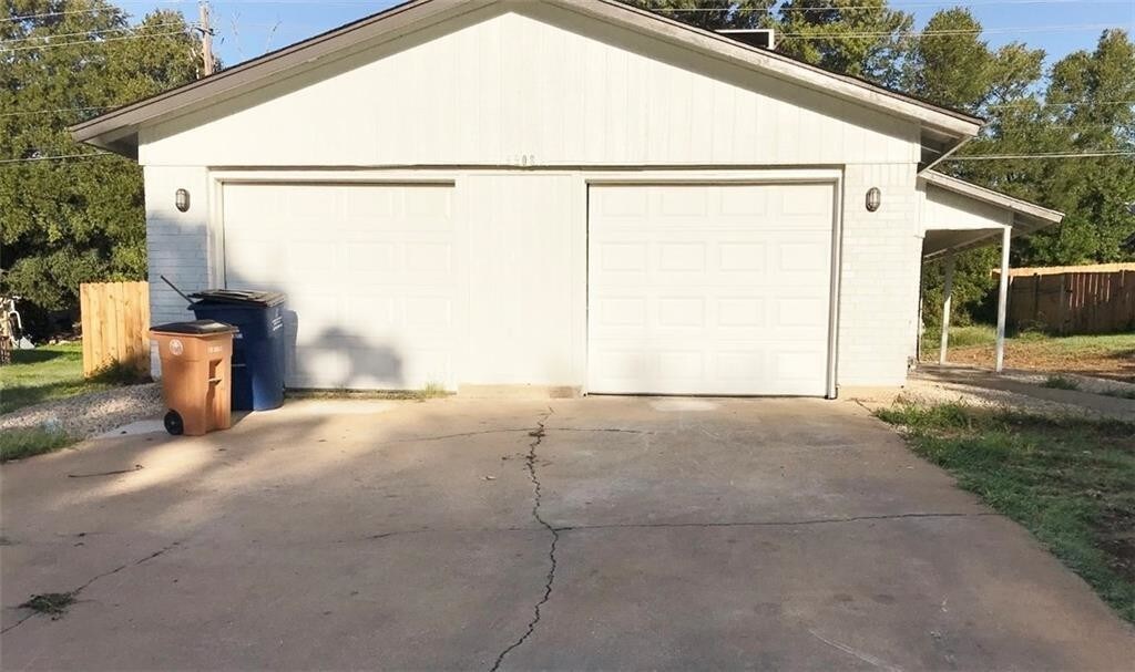 6908 Millrace Dr in Austin, TX - Building Photo