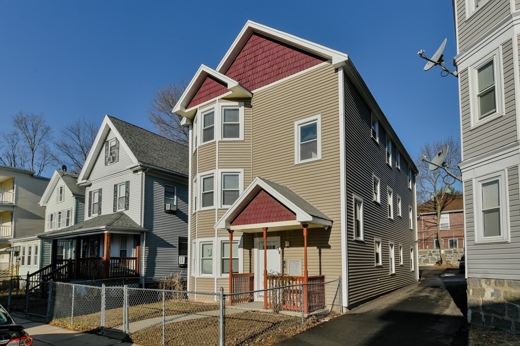 19 Fuller St, Unit 3 in Boston, MA - Foto de edificio