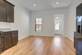 136 Lightbourne Dr in Lafayette, LA - Building Photo - Building Photo