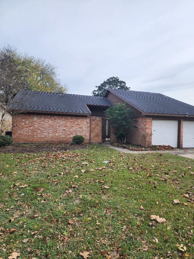 property at 711 Leicester Ln