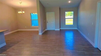842 Cervantes St E in Lehigh Acres, FL - Building Photo - Building Photo