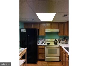 12101 Centennial Station Dr in Warminster, PA - Building Photo - Building Photo