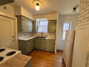 5783 Yorkshire Rd in Detroit, MI - Building Photo - Building Photo