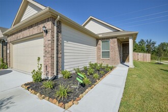 6119 Topaz Pnes Trl, Unit 6016 in Humble, TX - Building Photo - Building Photo