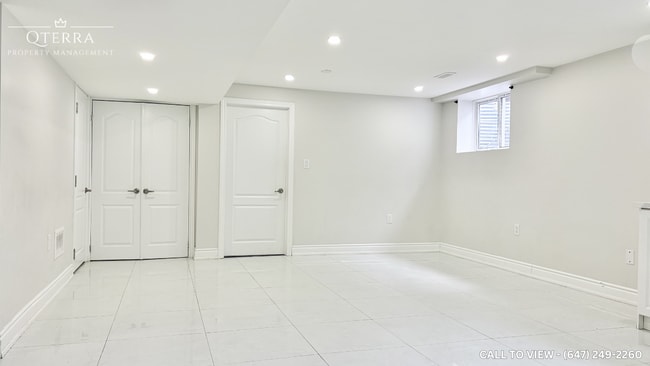 923 Guinness Cres in Ottawa, ON - Building Photo - Building Photo