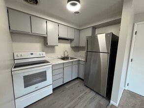 Full Rehab building in Bellevue area of Pittsburgh in Pittsburgh, PA - Foto de edificio - Interior Photo