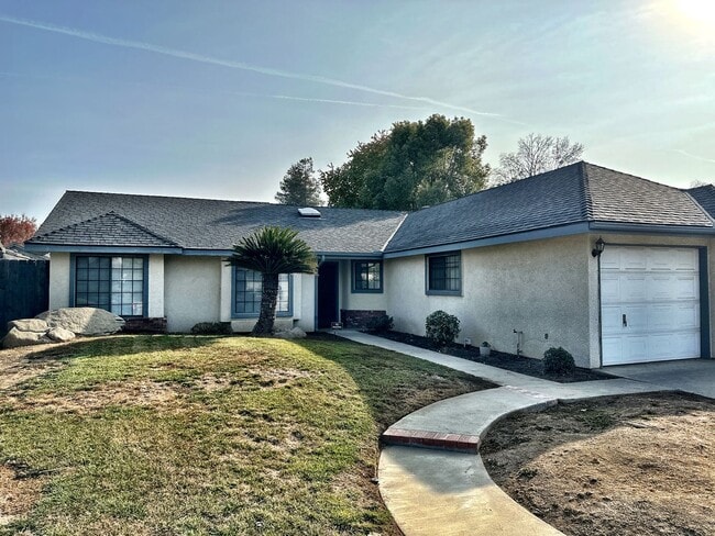 600 Tuohy St in Tulare, CA - Building Photo - Building Photo