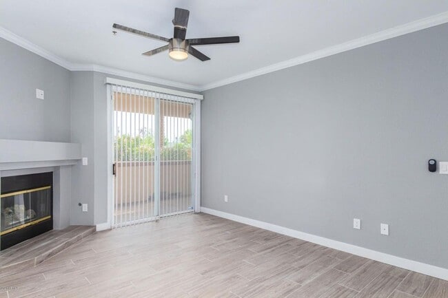 property at 2992 N Miller Rd