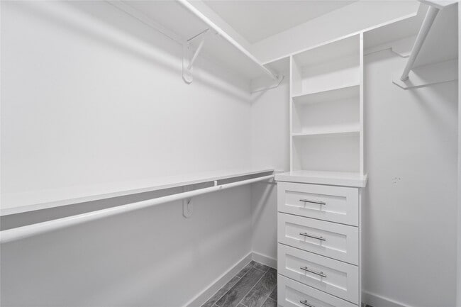 property at 913 Turner Dr