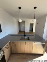 199 Gardner St in Boston, MA - Building Photo