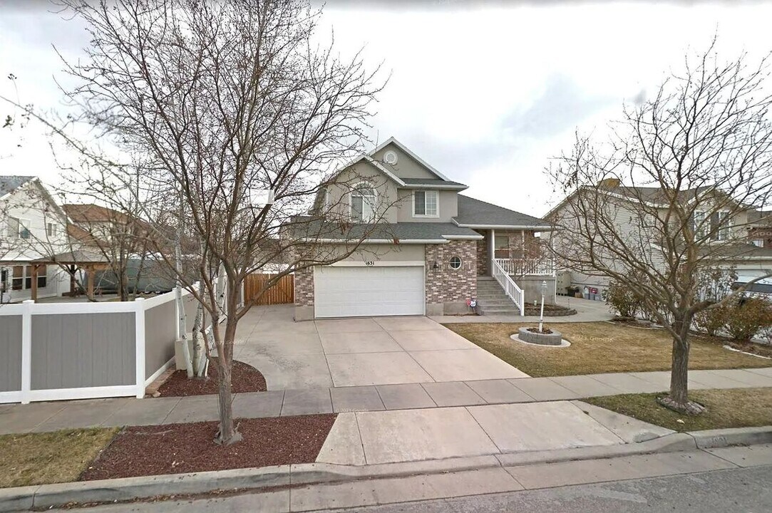 1631 W Turin Dr in Salt Lake City, UT - Building Photo