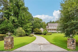 10 The Fairway in Woodstock, GA - Building Photo - Building Photo