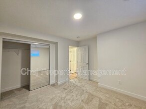 6353 King Wynd SW in Edmonton, AB - Building Photo - Building Photo