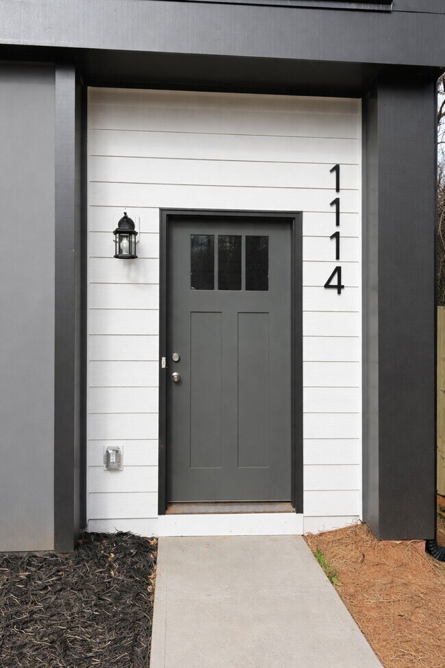 1114 Ivan Dr in Charlotte, NC - Building Photo - Building Photo