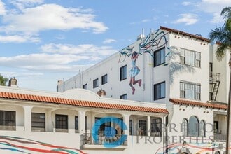 417 Juniper St in San Diego, CA - Building Photo - Building Photo