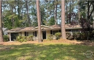 property at 5 Chesterfield Ct