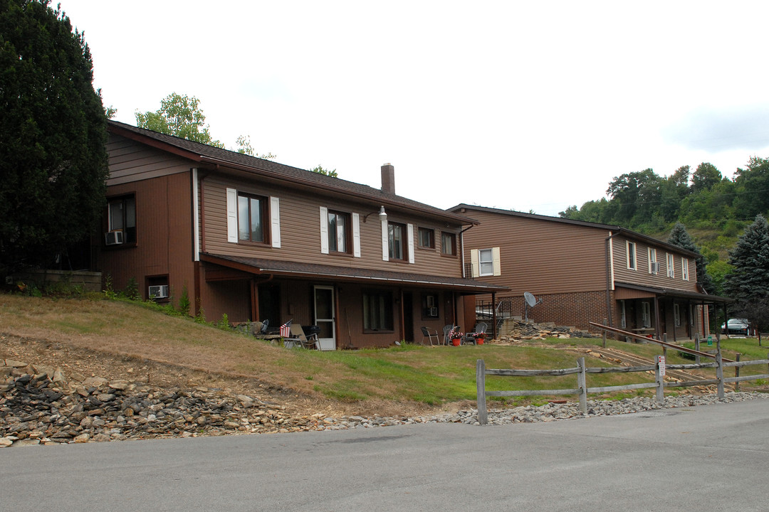 Eastwood Village Apartments in Butler, PA - Building Photo