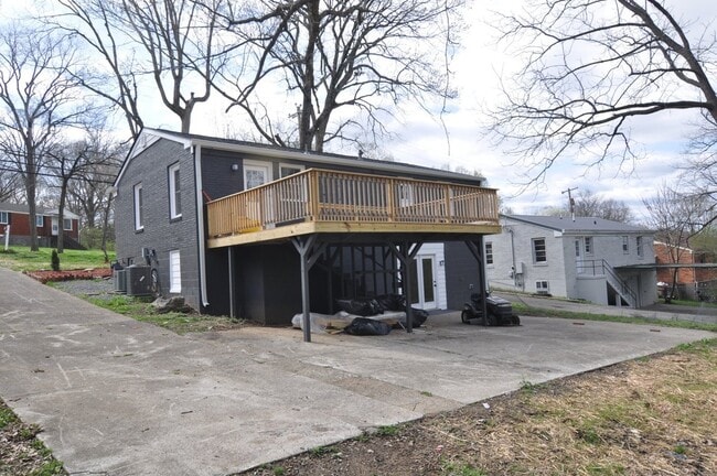 820 Patricia Dr in Nashville, TN - Foto de edificio - Building Photo