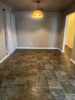 2525 Capella St in Redding, CA - Building Photo