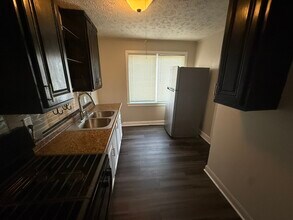 1729 Shawnee Ave SE in Massillon, OH - Building Photo - Building Photo