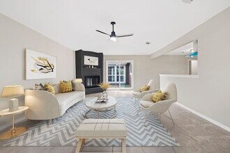 11567 Willwood Dr in Houston, TX - Foto de edificio - Building Photo