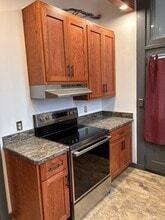 140 W High St, Unit Apartment 1 in Bellefonte, PA - Building Photo - Building Photo