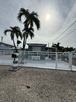 354 Vaca Rd in Key Largo, FL - Building Photo