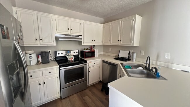 78 Grassmire Dr in Clarksville, TN - Building Photo - Building Photo