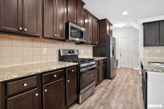 1041 Sonoma Dr SW in Lawrenceville, GA - Building Photo - Building Photo