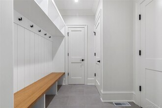 75 Orchard Ave in Rye, NY - Building Photo - Building Photo