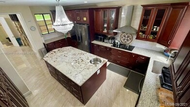 3301 SW 139th Ave in Miramar, FL - Building Photo - Building Photo