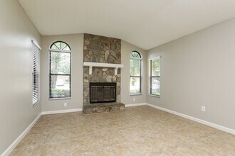 336 Alba Ln in Lake Mary, FL - Building Photo - Building Photo