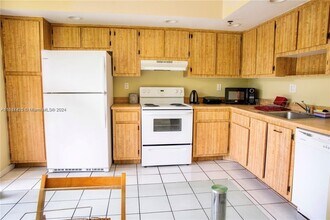 8540 SW 133rd Avenue Rd in Miami, FL - Building Photo - Building Photo