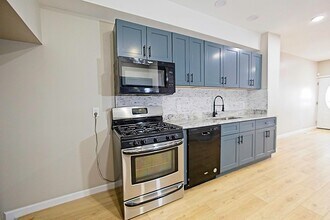 1961 N Croskey St in Philadelphia, PA - Foto de edificio - Building Photo