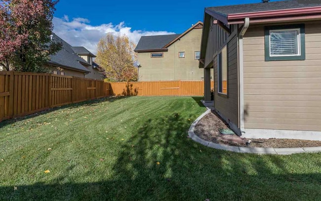 1896 W Sheep Hill Ct in Meridian, ID - Foto de edificio - Building Photo