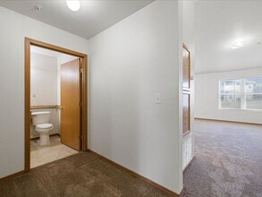 6305S Chapel Hill Blvd in Pasco, WA - Building Photo - Building Photo