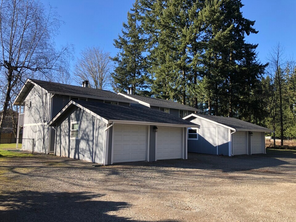 12012 114th Ave E, Unit 2 in Puyallup, WA - Building Photo